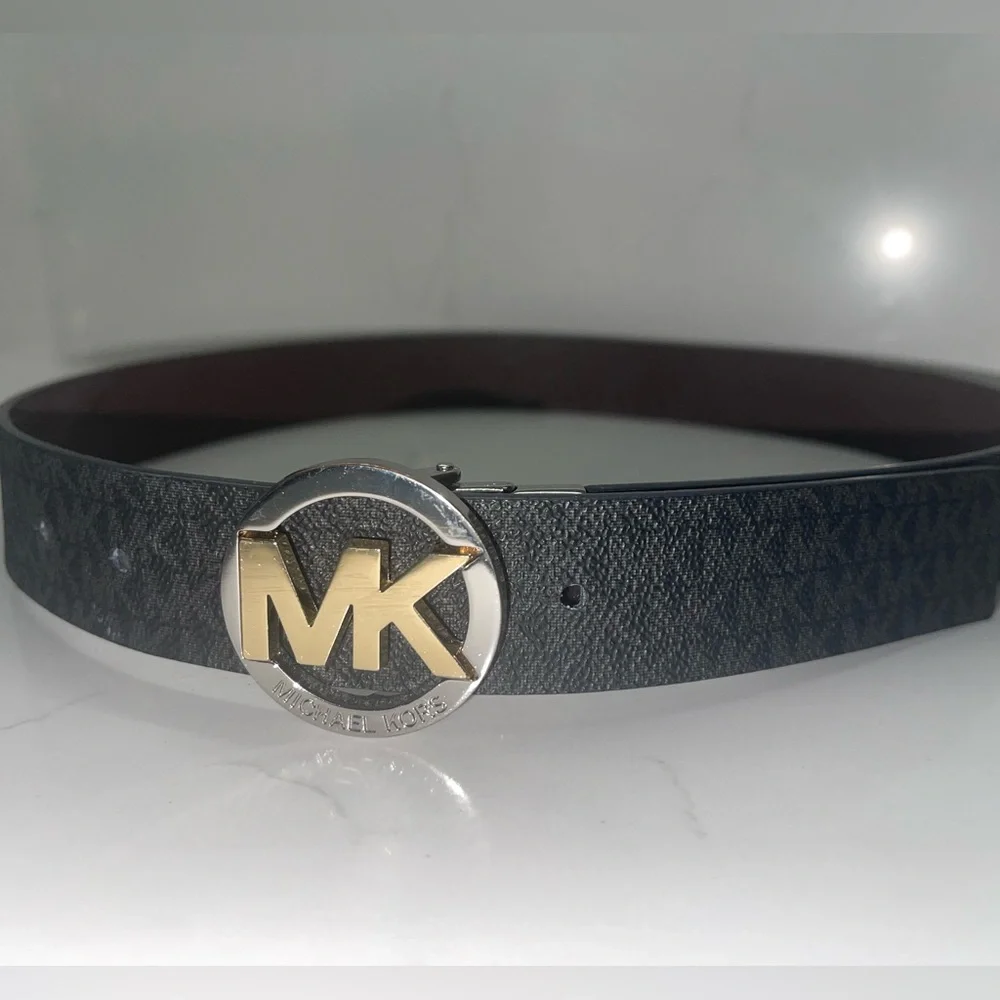 Michael Kors Reversible Black and Brown Belt - Picture 1 of 4